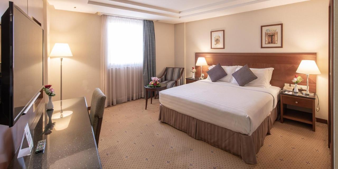 Hotel Crowne Plaza Palace By Ihg 4*
