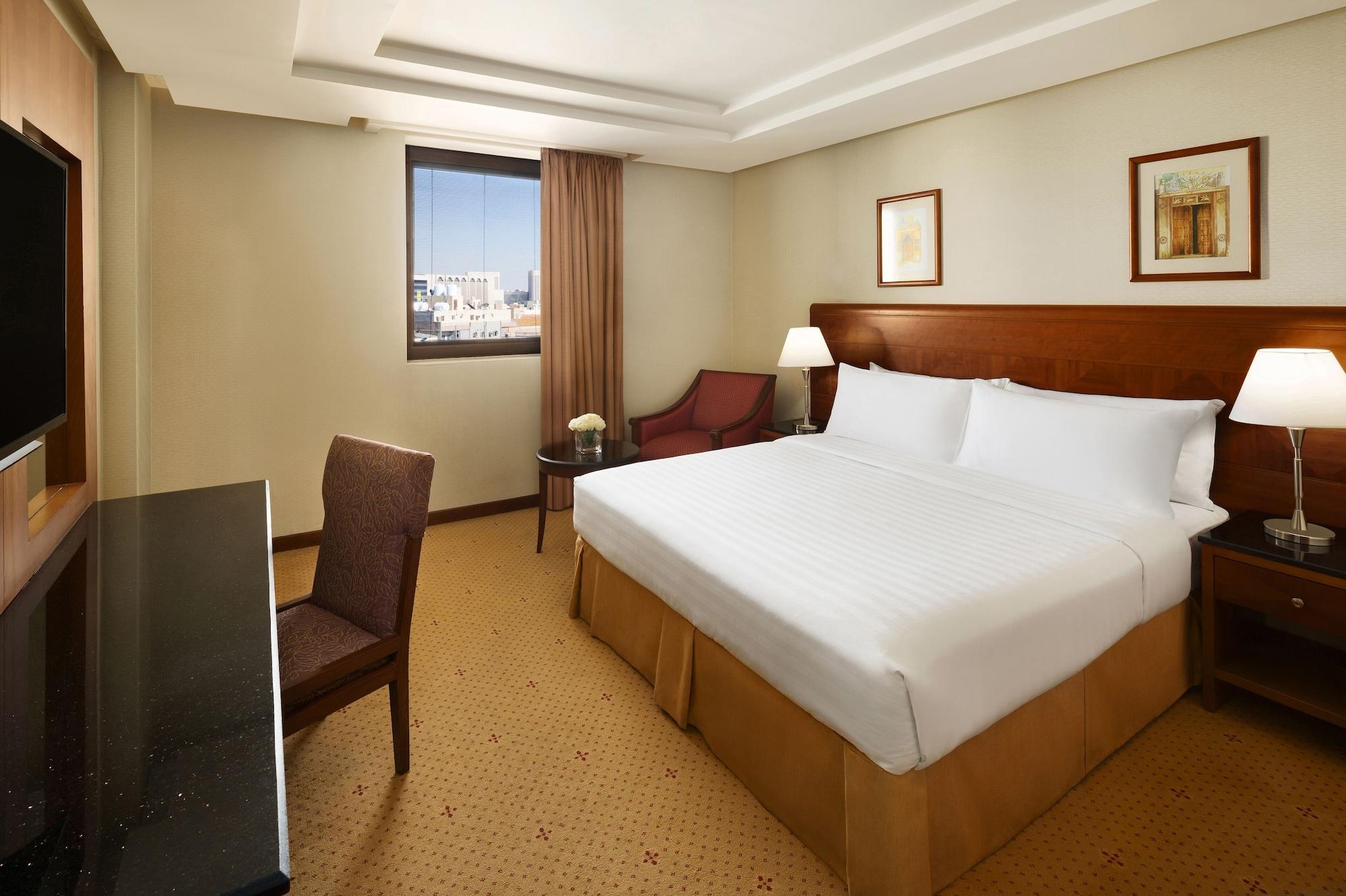 Crowne Plaza Palace By Ihg Hotel 4*