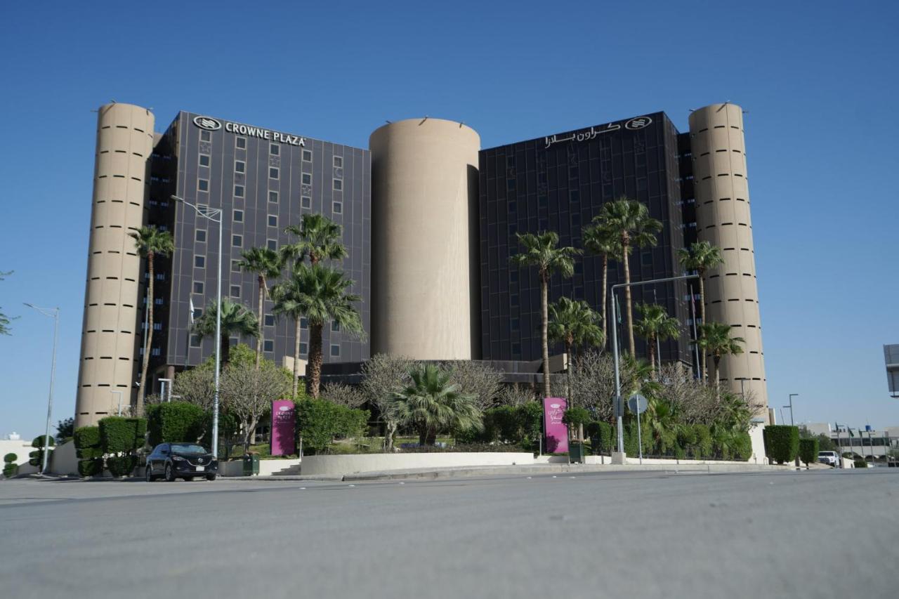 Crowne Plaza Palace By Ihg Hotel 4*