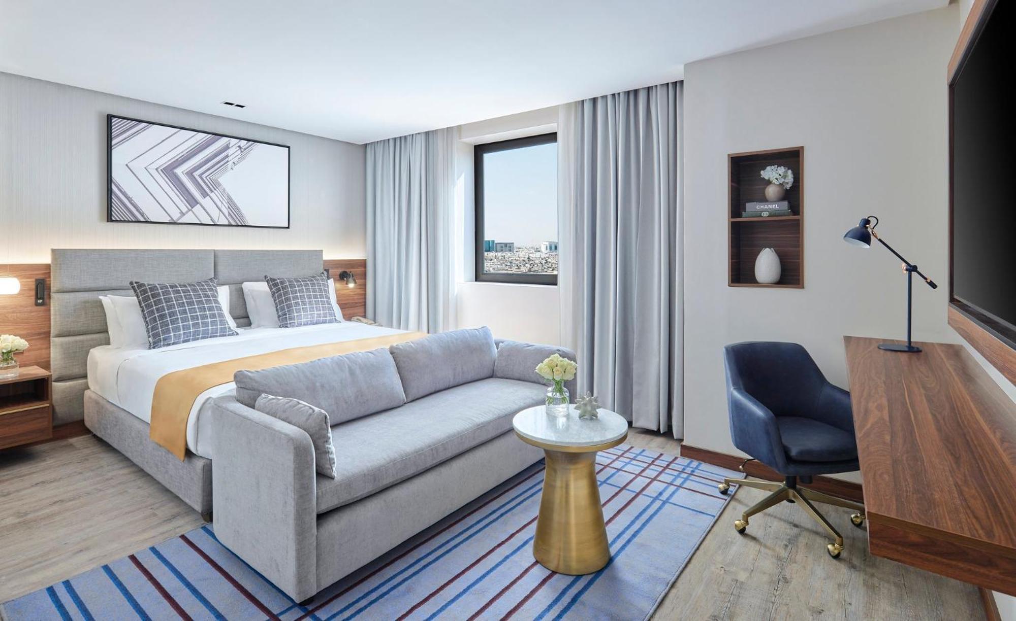 Crowne Plaza Palace By Ihg Hotel 4*